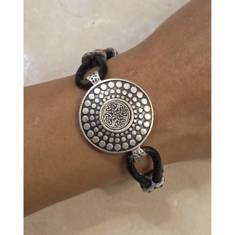 Vintage Sterling Silver Celtics Medallion & Leather Bracelet 7.5-8.25" Unique